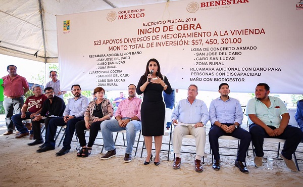 01 Como resultado de las audiencias públicas iniciarán 523 obras para el mejoramiento a la vivienda en Los Cabos,