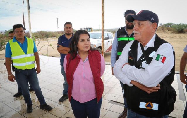 01 Recorre alcaldesa Armida Castro zonas afectadas por Tormenta Tropical Ivo