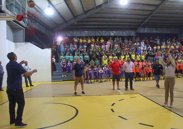 03 En honor al Prof. Salvador González Castro Gobierno Municipal inaugura Torneo de Basquetbol