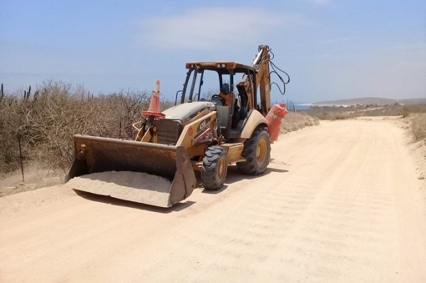 03 Servicios Públicos rehabilita caminos rurales y costeros 4.jpg