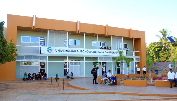 Entrega-obras-en-campus-Los-Cabos- (2)