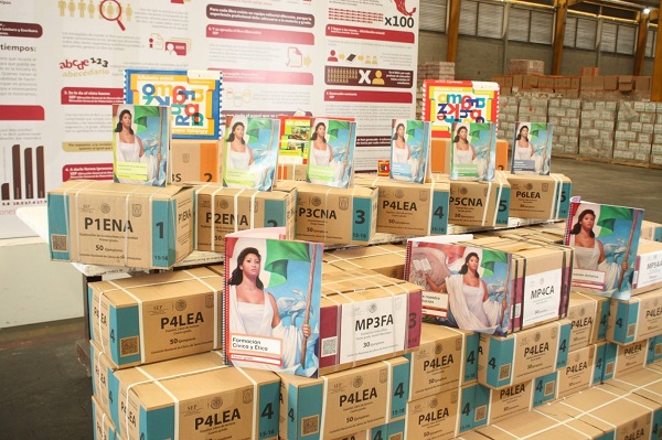 libros_texto_-1414x942