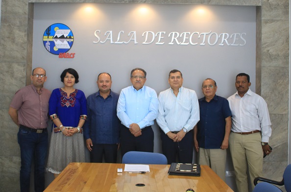 _Reunión Rector y Alcalde de Comondú- (1)