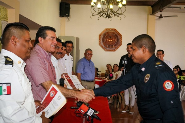 XVI AYUNTAMIENTO DE LA PAZ FESTEJA EL 60 ANIVERSARIO DEL H. CUERPO DE BOMBEROS DE LA PAZ 3