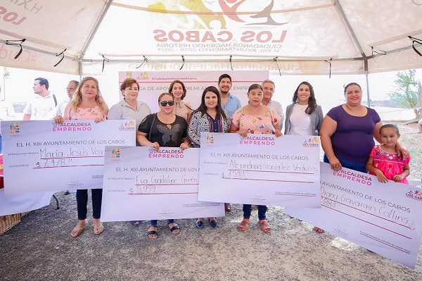 01 Programa “Con mi Alcaldesa Emprendo” beneficia a pequeños productores y micro empresas