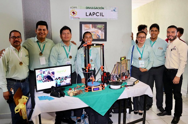 02 39 mil jóvenes han sido beneficiados en este Primer Año de Gobierno