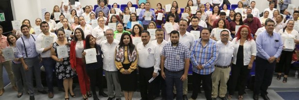 02 La Capacitación al Personal será constante en la XIII Administración- Armida Castro..JPG