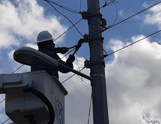 ALUMBRADO PÚBLICO LOS PLANES (2).jpeg