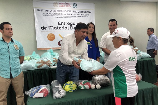 Entrega de material deportivo15