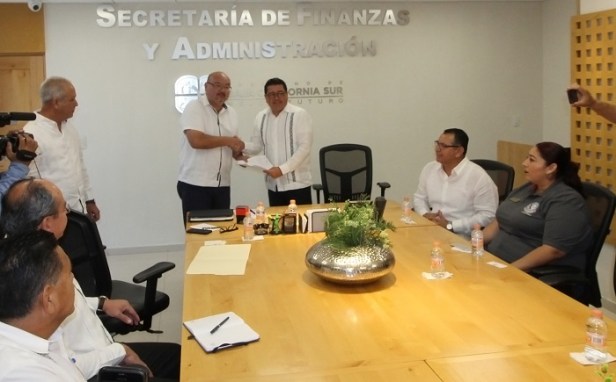 FINANZAS_PLIEGO (1).JPG