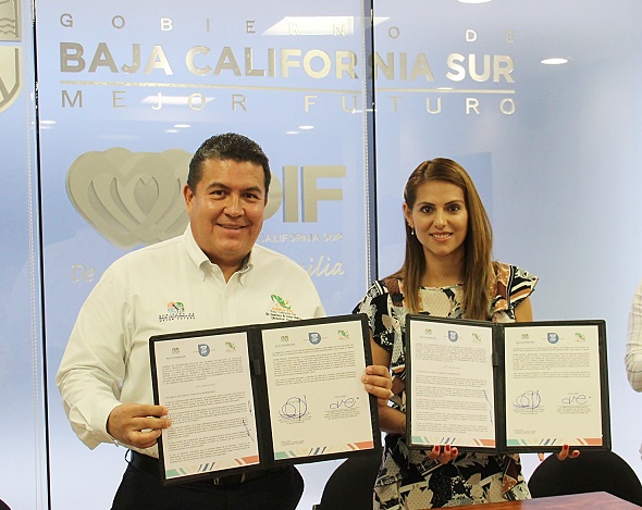 FIRMAN CONVENIO SEDIF Y CECYTE