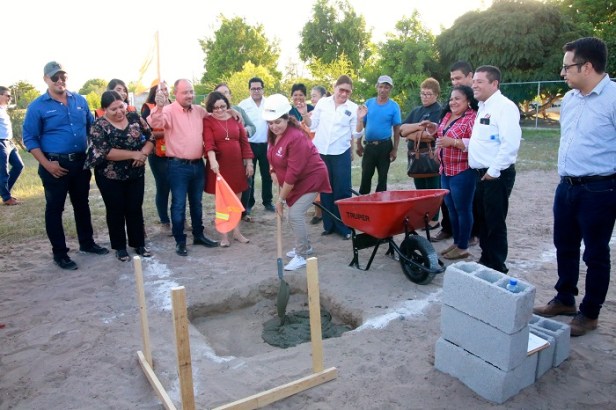 Inician obras con recursos del FAIS en la comunidad de Palo Bola.JPG