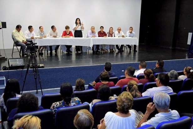 02 Se reúne alcaldesa Armida Castro con subdelegados_ atiende peticiones de colonias de SJC,.jpeg