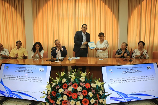 Donación-biblioteca- (4)