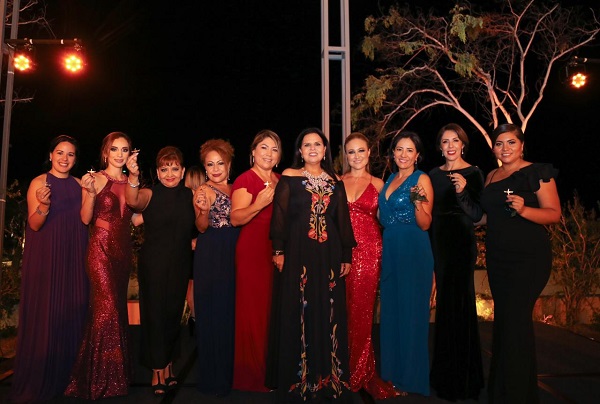 01 Se reconoce a alcaldesa Armida Castro con Galardón Leona Vicario