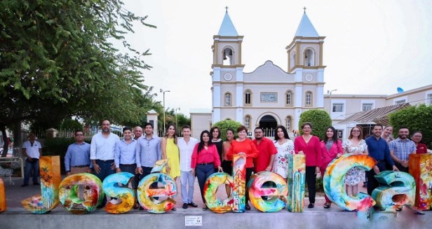 02 Celebrando los icónicos elementos del destino, se develaron las letras monumentales interactivas de San José del Cabo .jpeg