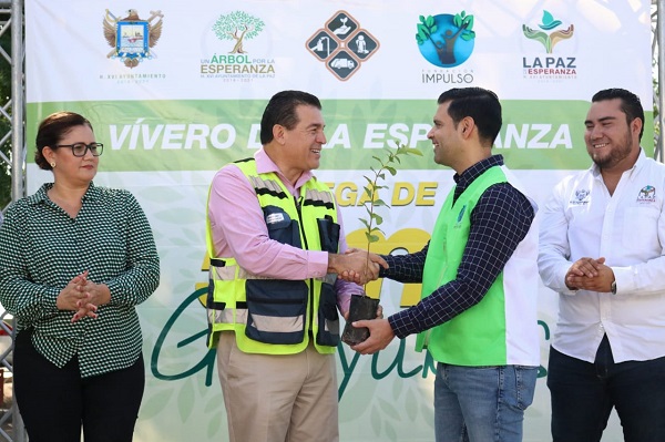 ENTREGA 5 MIL ÁRBOLES GUAYABO (1)