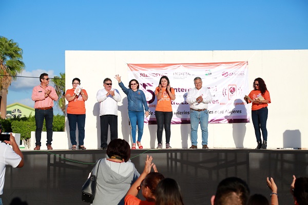 Presidenta de DIF encabeza actividades del Día Internacional de la Eliminación de la Violencia Contra la Mujer6.JPG