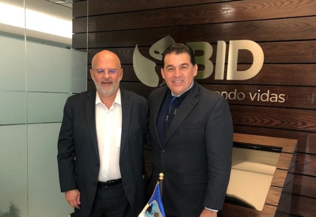 REUNIÓN CON DR. JOSÉ ANTONIO URTEAGA.jpeg