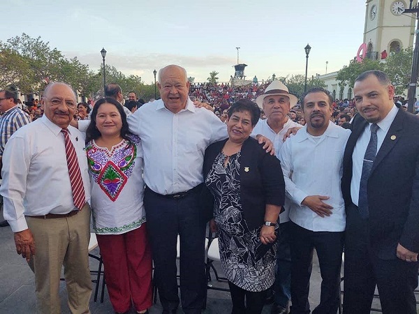 VICTOR CASTRO Y DIPUTADOS