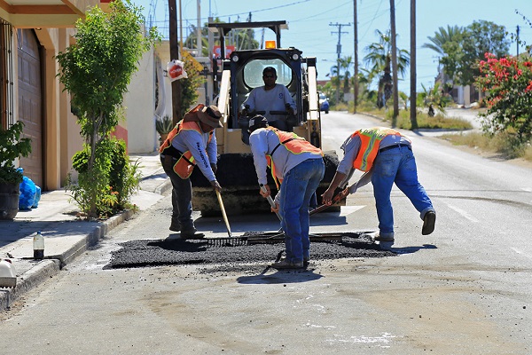 01 Coninúa el programa Bacheo 2