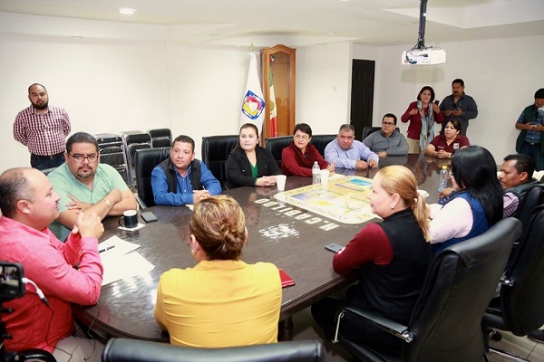 Alcalde Walter Valenzuela anuncia enroques en la administración municipal