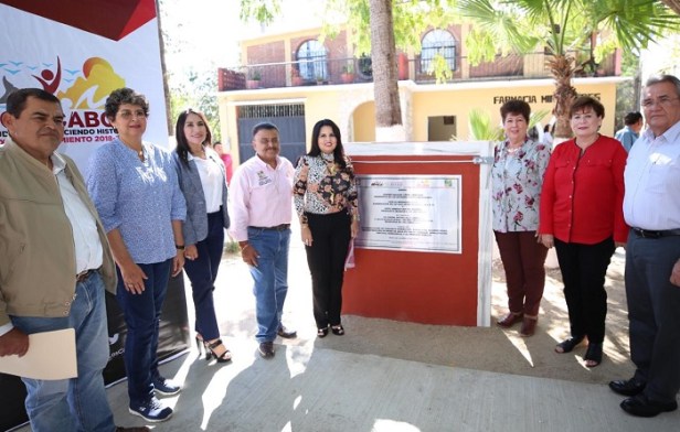 01 “¡Palabra cumplida!, más de 16 MDP invertidos en una calle con años de olvido en beneficio directo a las familias” Armida Castro.