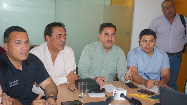 02 Analizan regidores de Los Cabos puntos inseguros sobre la carretera traspeninsular (2)