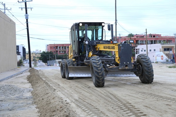 03 Servicios Públicos atiende el llamado de los vecinos de El Tezal en Cabo San Lucas (2)