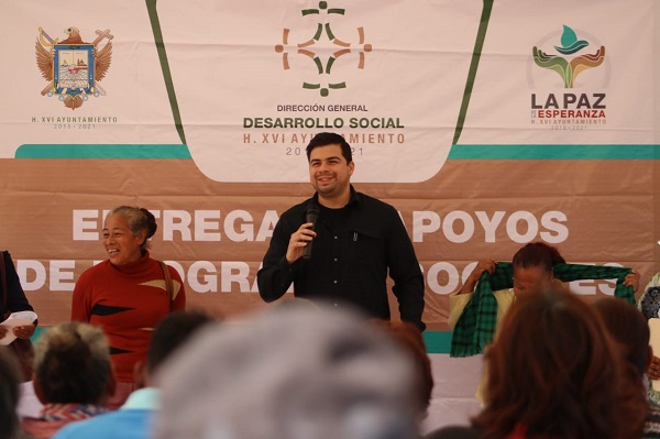ENTREGA DE TINACOS Y PISO FIRME (8)