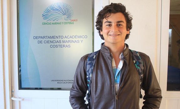 estudiante UABCS ocean-seas-mitin- (2)