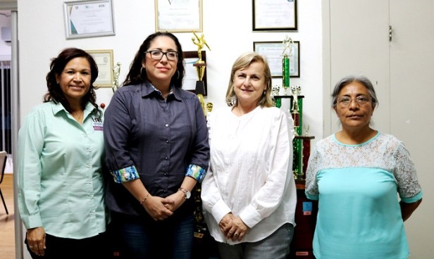 foto acuerdo comunicologos