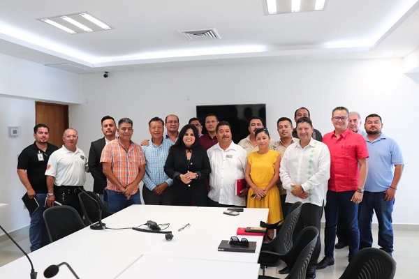 Nota 01 Iniciarán campaña Ayuntamiento de Los Cabos y transportistas para brindar mejor servicio a los usuarios2