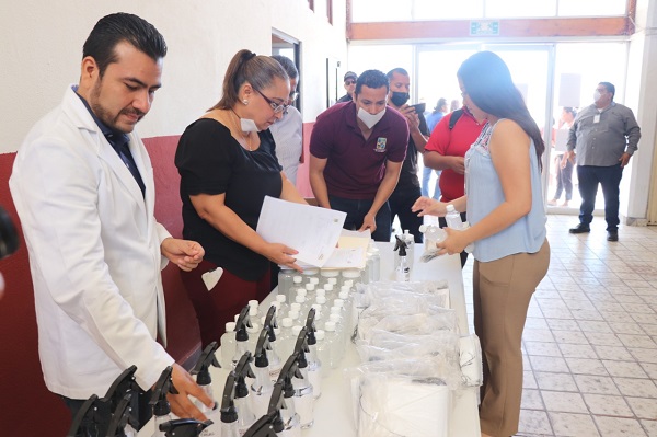 04 Para prevenir el contagio de Coronavirus, se entrega material de higiene a las oficinas de la Delegación de CSL 1