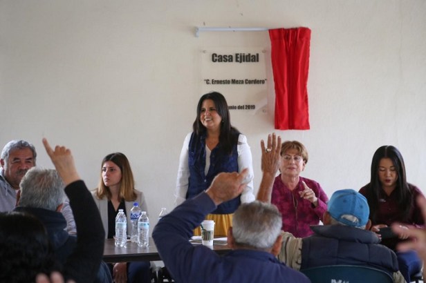 Logra Gobierno de Armida Castro Guzmán certidumbre de la tierra para la comunidad de Santiago (5)