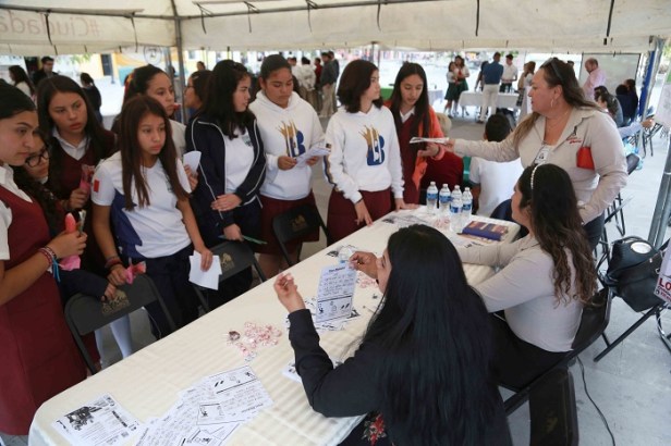 NOTA 2 feria educativa 2