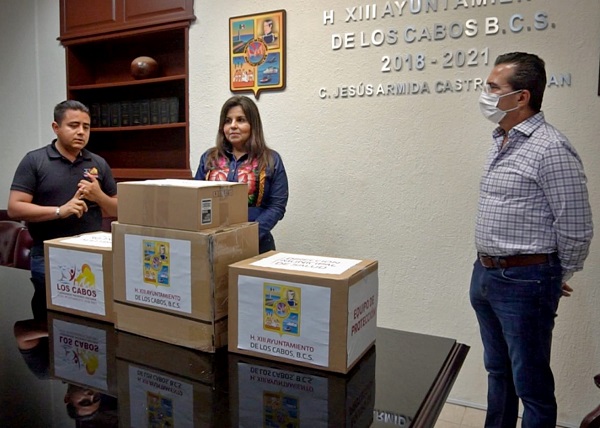 01 En apoyo al personal médico, Gobierno de Armida Castro dona equipo de protección al Hospital del IMSS No. 26 de Cabo San Lucas