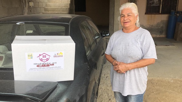 02 Continúan los apoyos para quien más lo necesita_ se han entregado 4 mil 443 despensas en casi dos semanas- Armida Castro4