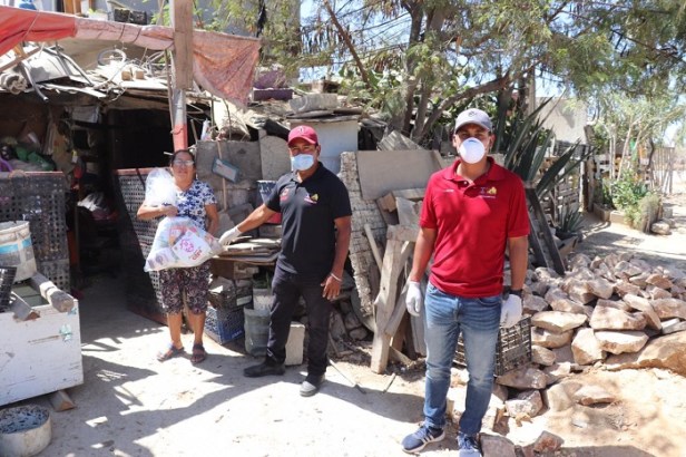 04 Gobierno Municipal continúa entregando despensas casa por casa y censando a la ciudadanía vulnerable 6