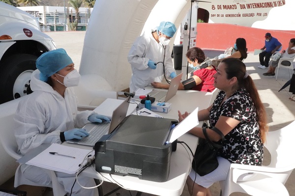 02 El Programa de la alcaldesa Armida Castro “Caravana de Salud” continúa atendiendo a la población de Los Cabos 5