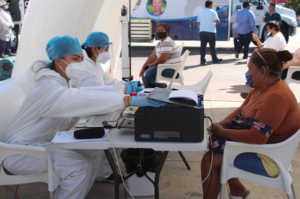 02 La Caravana de Salud Municipal otorga medicamento gratuito, en apoyo a la economía de las familias cabeñas1