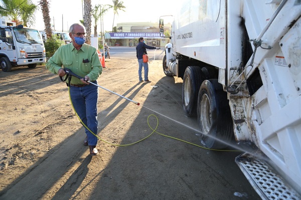 04 Servicios Públicos llevó a cabo la Sanitización del Parque Vehicular e instalaciones de la dependencia 3