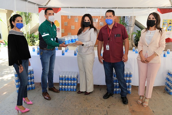 02 Más de 12 mil latas de agua potable serán distribuidas por el Gobierno de Los Cabos, entre la ciudadanía más vulnerable 3