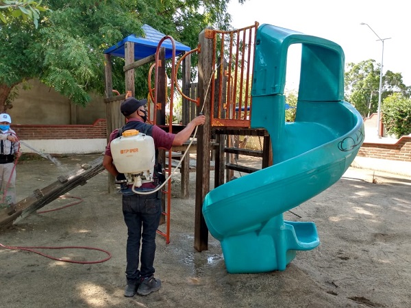 03 Servicios Públicos inicia la Sanitización de Parques Públicos en Los Cabos 2