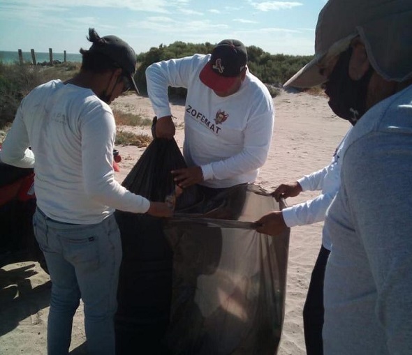 BASURA EN PLAYAS (2)