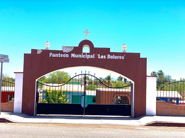 FOTO 1 PERMANECERÁCERRADO PANTEÓN MUNICIPAL DE LORETO EL DÍA DEL PADRE.