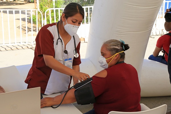 01 En Los Cabos, las jornadas médicas asistenciales continúan brindando ayuda gratuita a quien más lo necesita 2