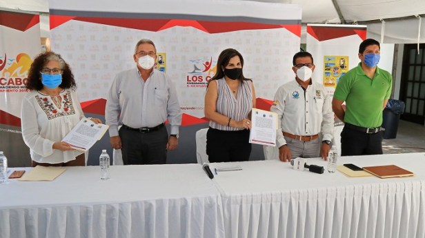 01 Estrechan lazos Gobierno de Armida Castro y Los Cabos Coastkeeper 4