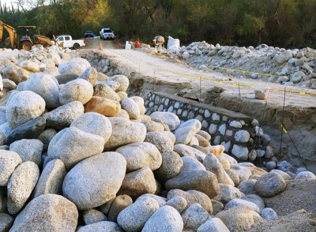 04 En beneficio de los habitantes de las subdelegaciones de Santiago, el Gobierno de Los Cabos construyó 4 vados 2