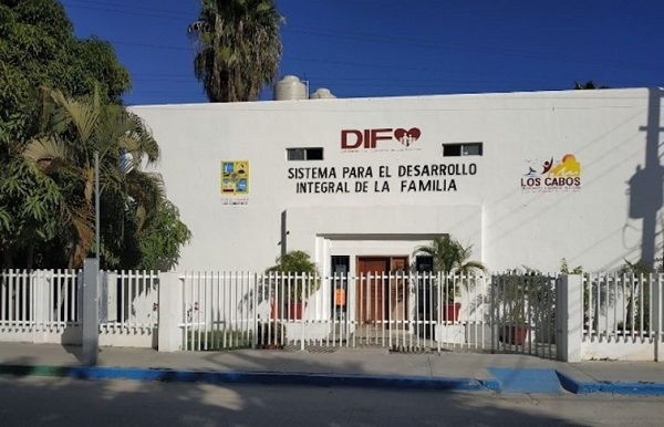 04-Seguiremos-apoyando-a-quien-más-lo-necesite-DIF-Los-Cabos-3-755x486